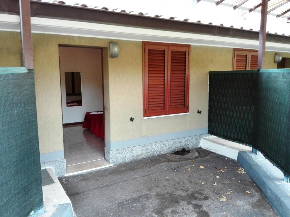 Hotel Motel Est Peschiera Borromeo Exteriér fotografie