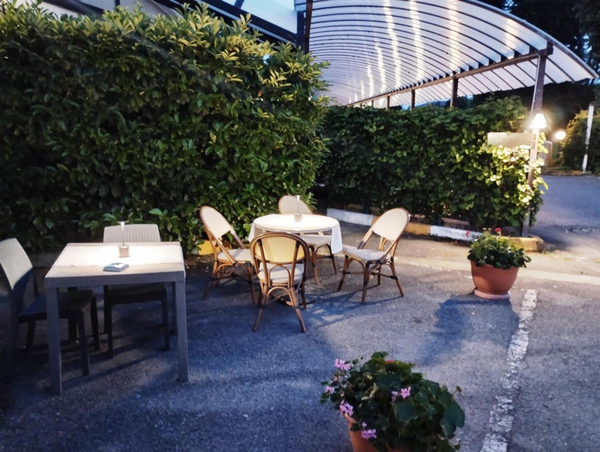 Hotel Motel Est Peschiera Borromeo Exteriér fotografie
